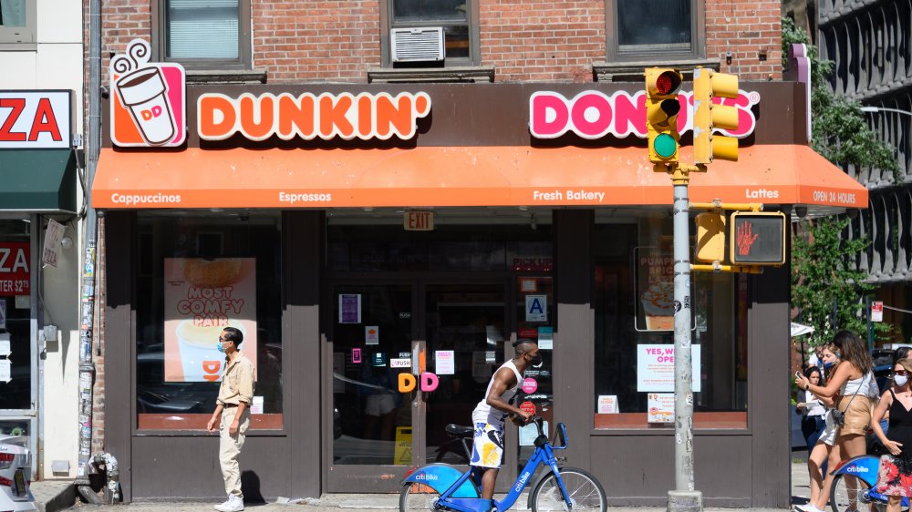 A generic image of a Dunkin' outlet