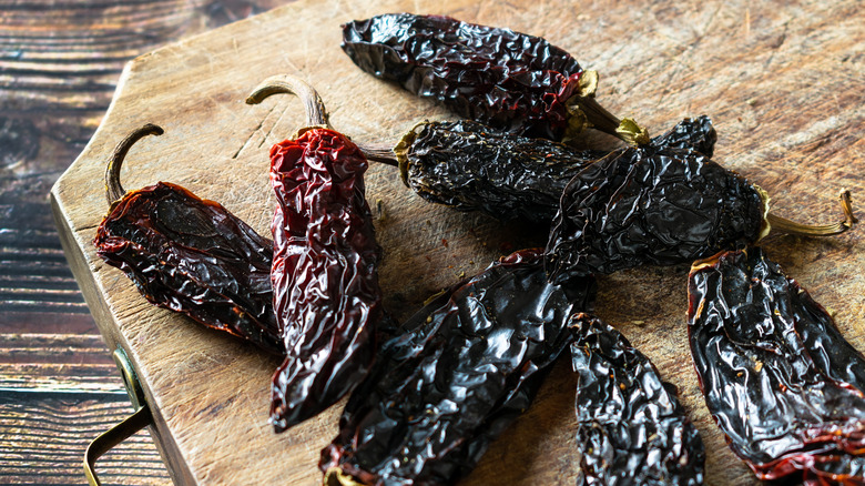 Dried chiles