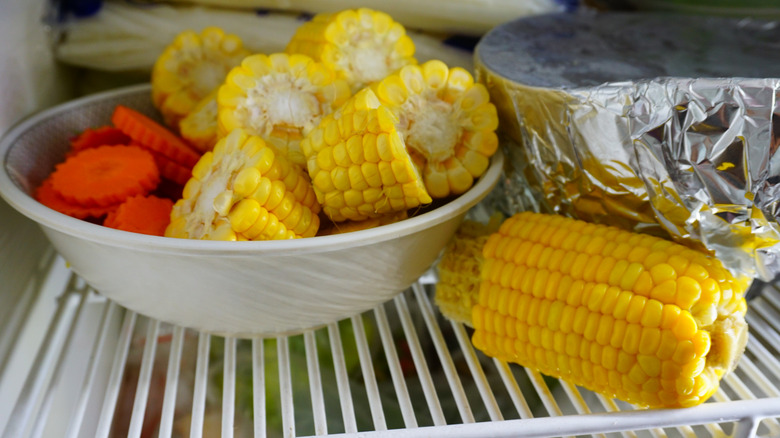 Corn on the cob in the fridge