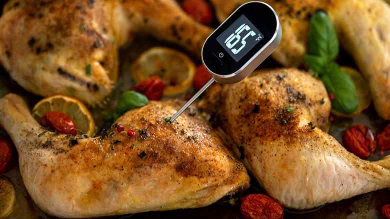 meat thermometer measuring chicken temperature