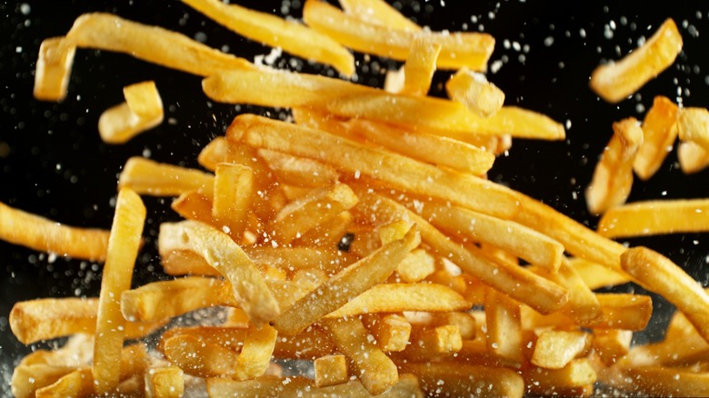 pile of french fries