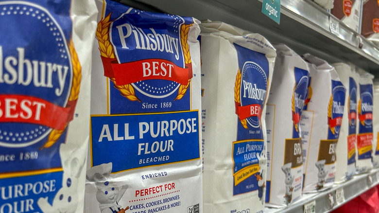 General Mills logo on mini signage on an office desk