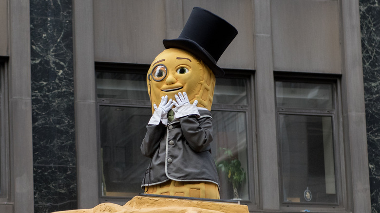 Mr. Peanut in NYC Parade