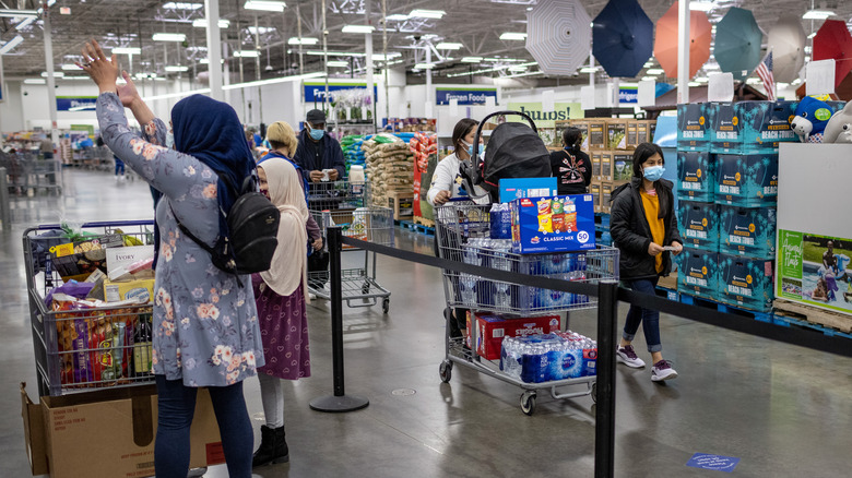 How Much Do Sam's Club Employees Really Make?