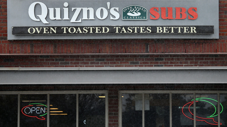 Quiznos storefront