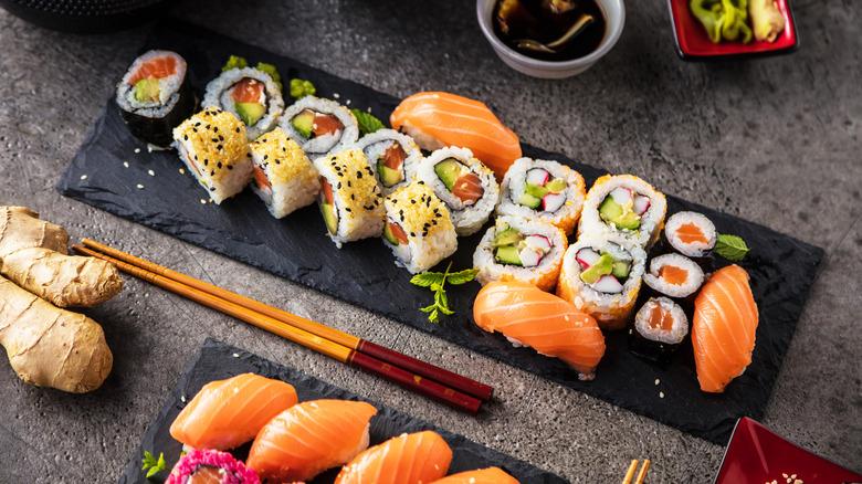 Uramaki and nigiri