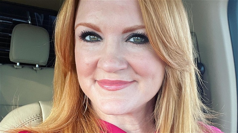 Ree Drummond smiling in car selfie