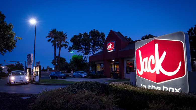 Jack in the Box location at nighttime