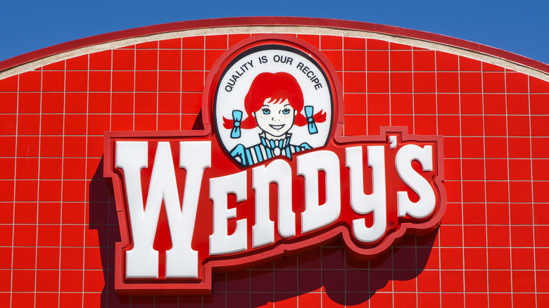 Wendy's exterior sign