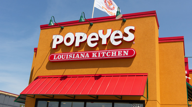 Popeyes restaurant sign 