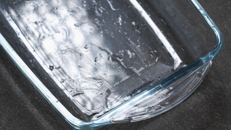 clear glass casserole dish