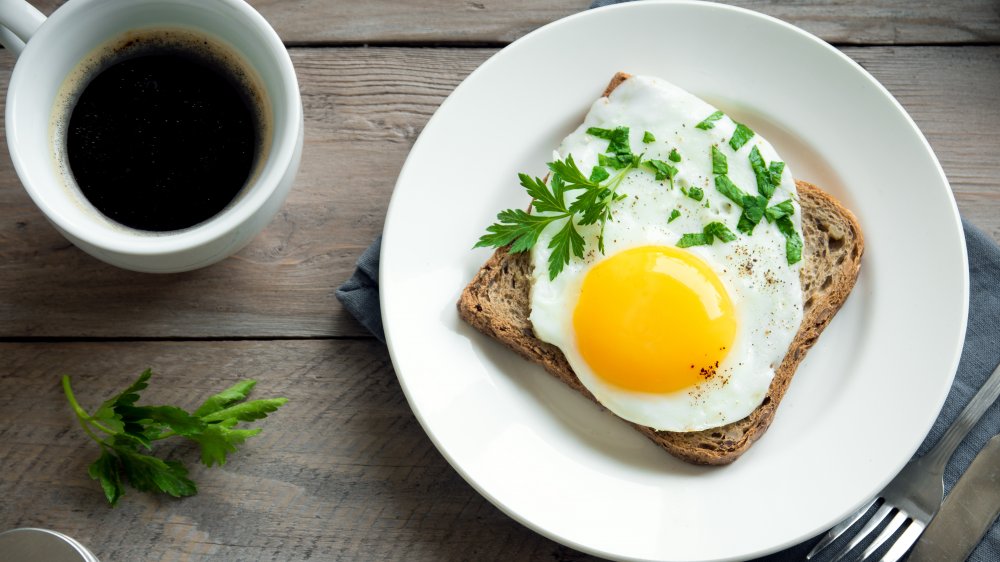 Fried egg on toast