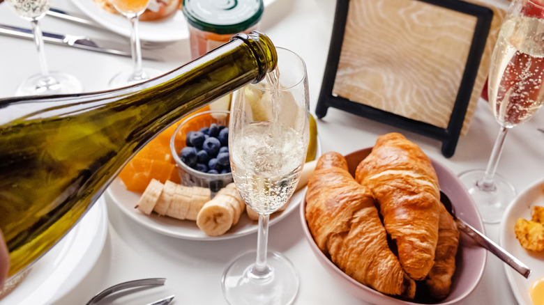 Champagne with breakfast 
