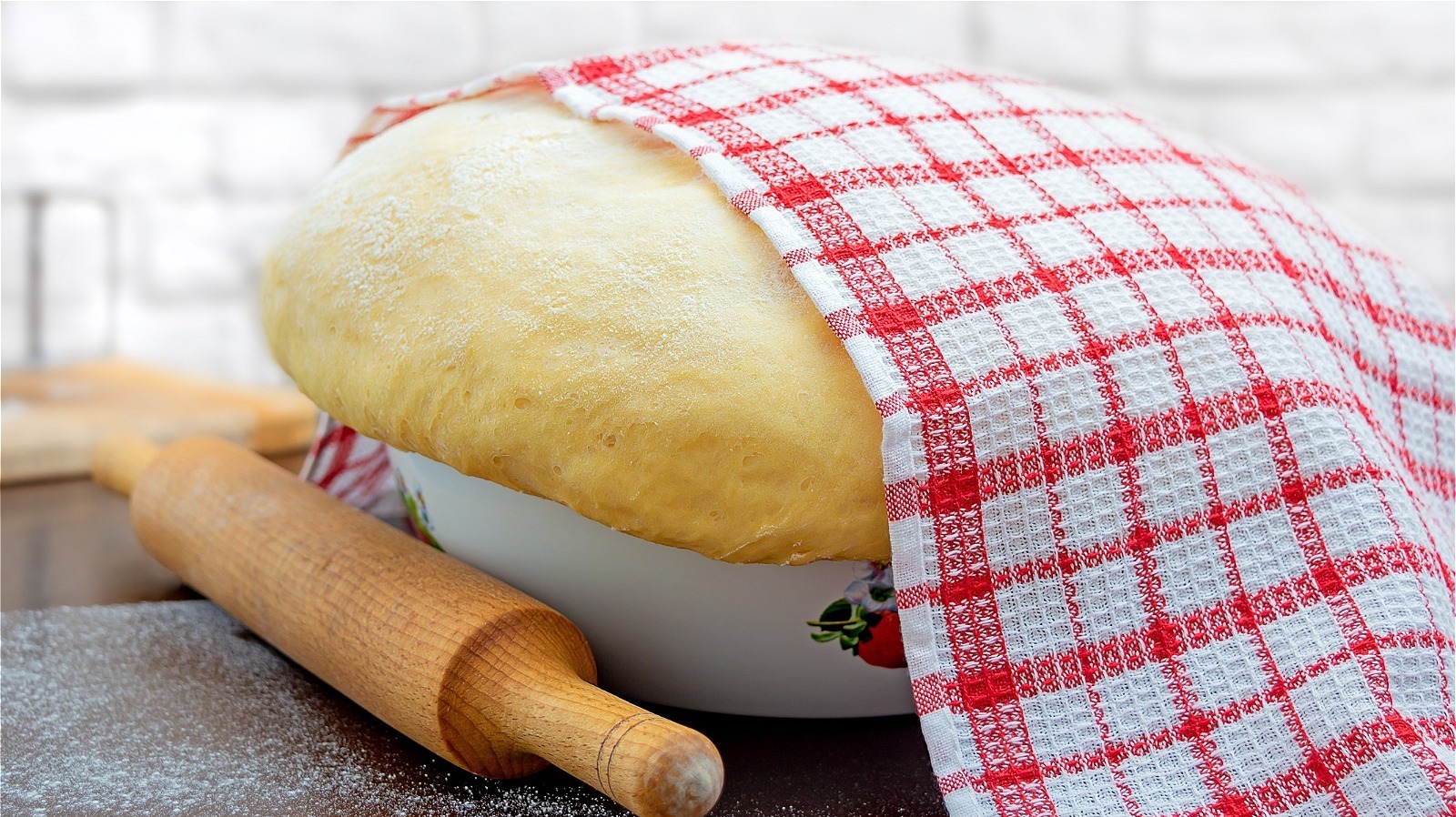 How To Know If Your Yeast Bread Dough Is Ready To Bake - Mashed