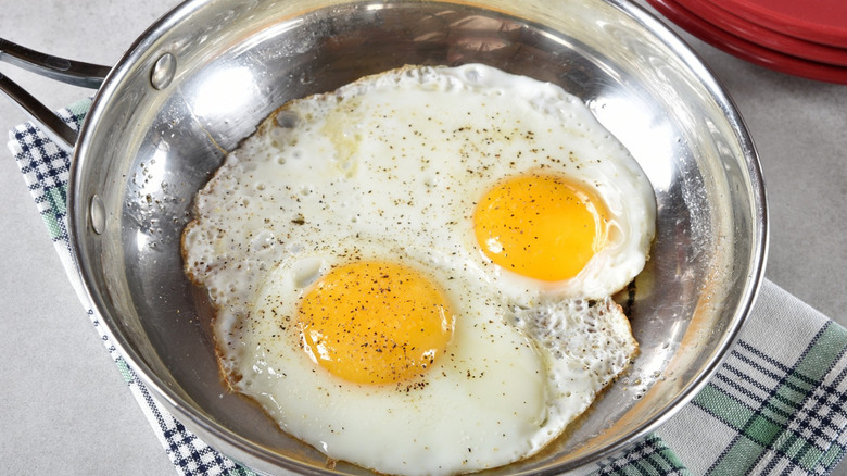 fried eggs