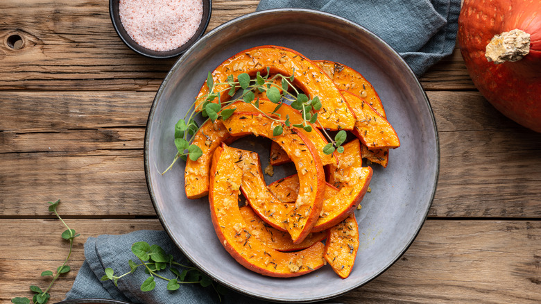 roasted squash slices 