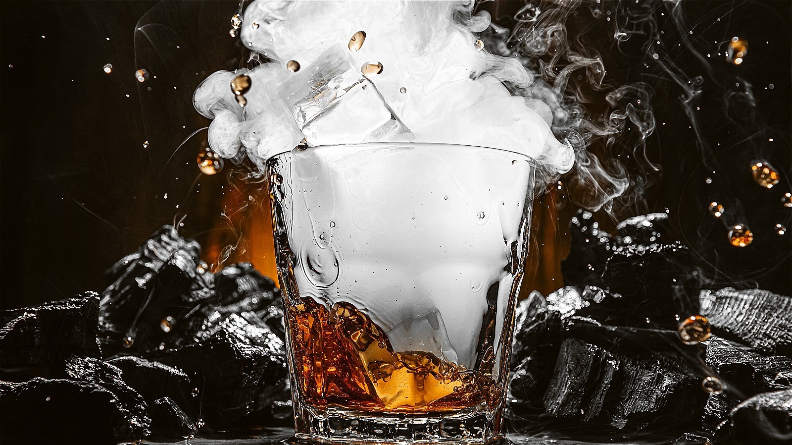 how-to-safely-incorporate-dry-ice-into-your-cocktails