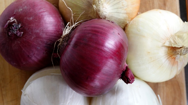 Red, yellow, and white onions