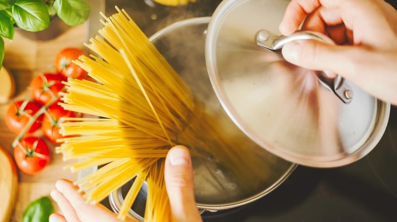 Boiling pasta in a pan 