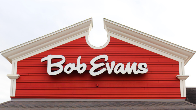 Bob Evans exterior sign