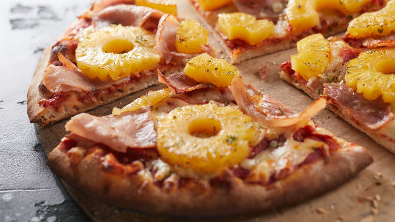 Pineapple and ham on pizza