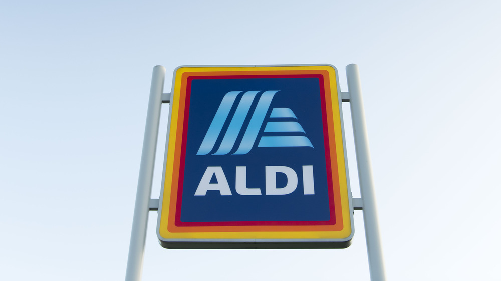 Aldi sign