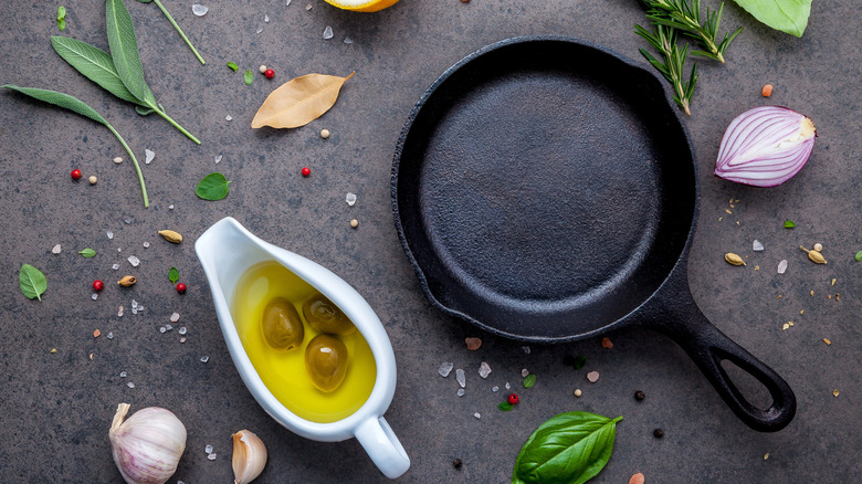 cast iron skillet