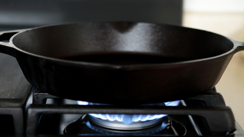 cast iron skillet