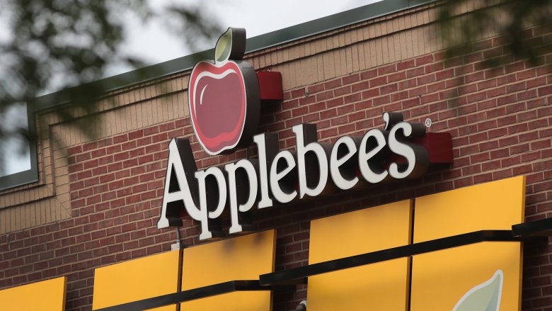 Applebee's sign