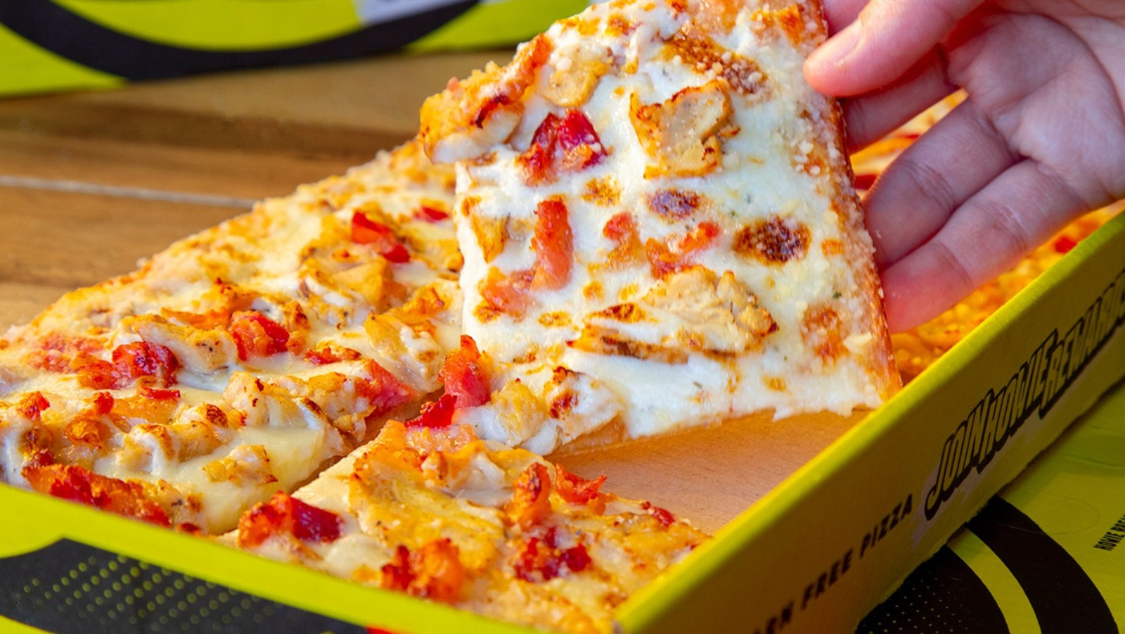 Hungry Howie's Fans Won't Want To Miss These LimitedTime Flatbreads