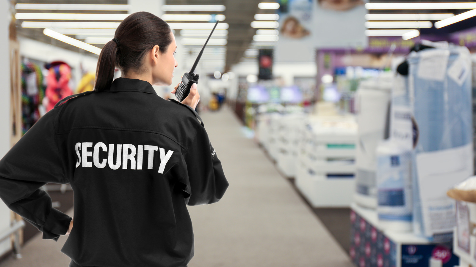HyVee Will Introduce Armed Security At Some Stores. Here's Why