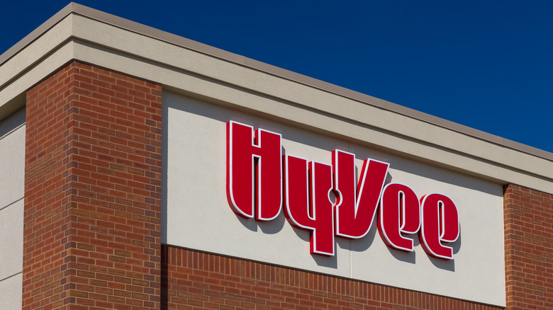 Hy-Vee exterior