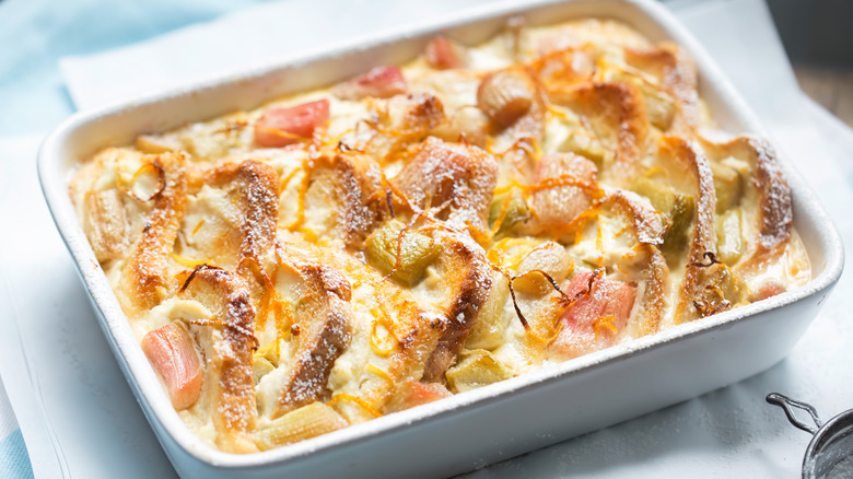 bread and butter rhubarb pudding