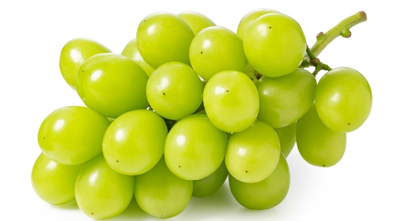 Green grapes