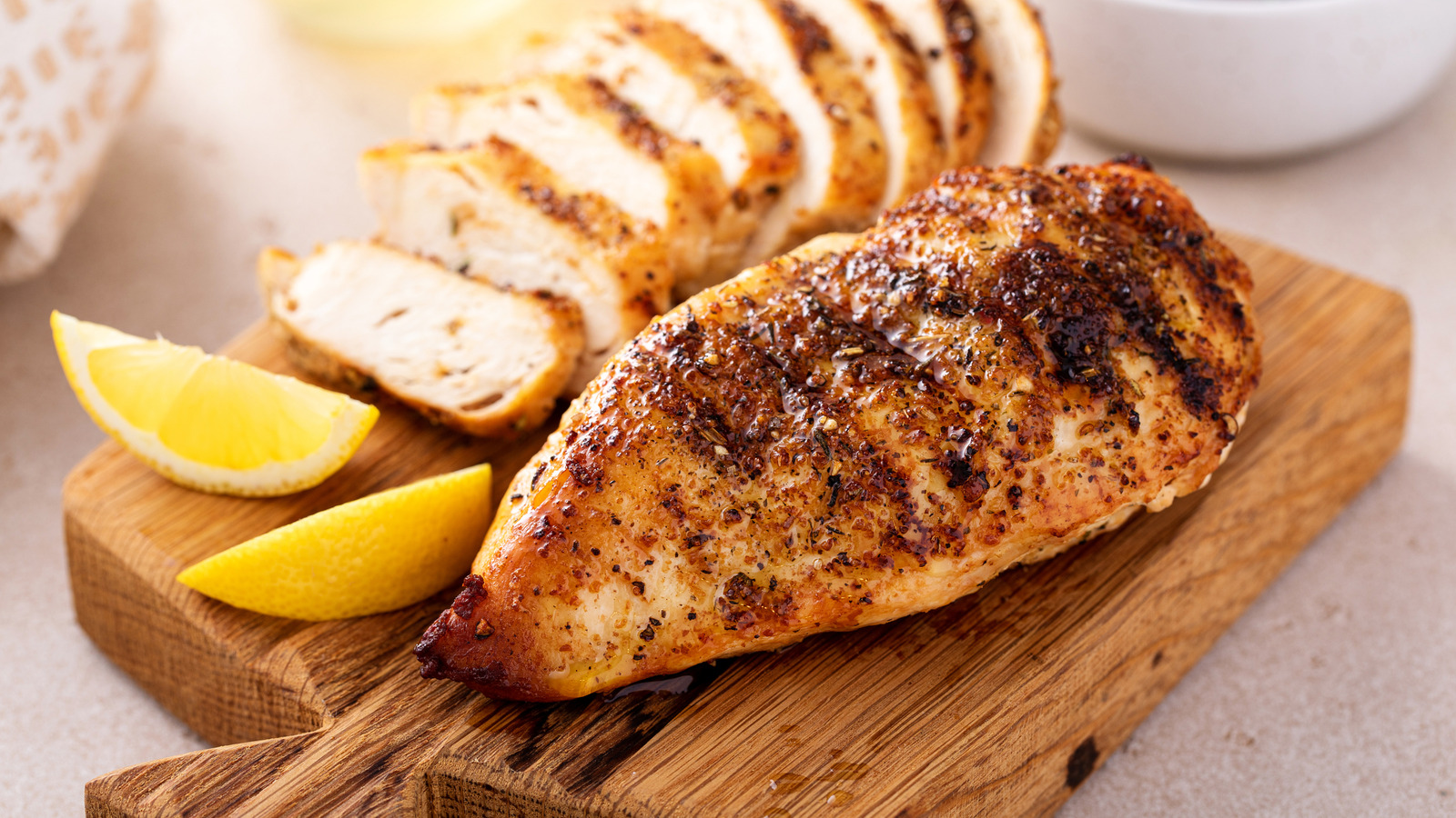 If You Have To Reheat Chicken In The Microwave, Make Sure To Do This First