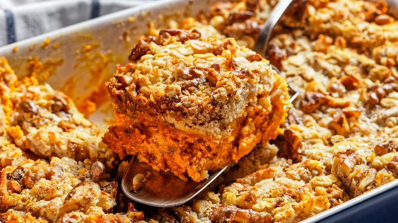 pumpkin dump cake