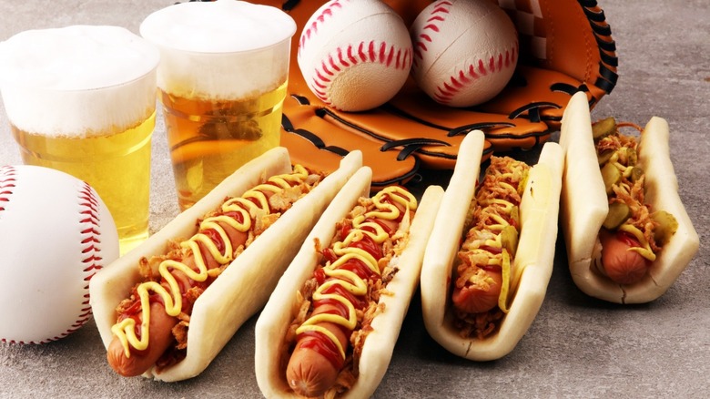 Baseball stadium food and drink 