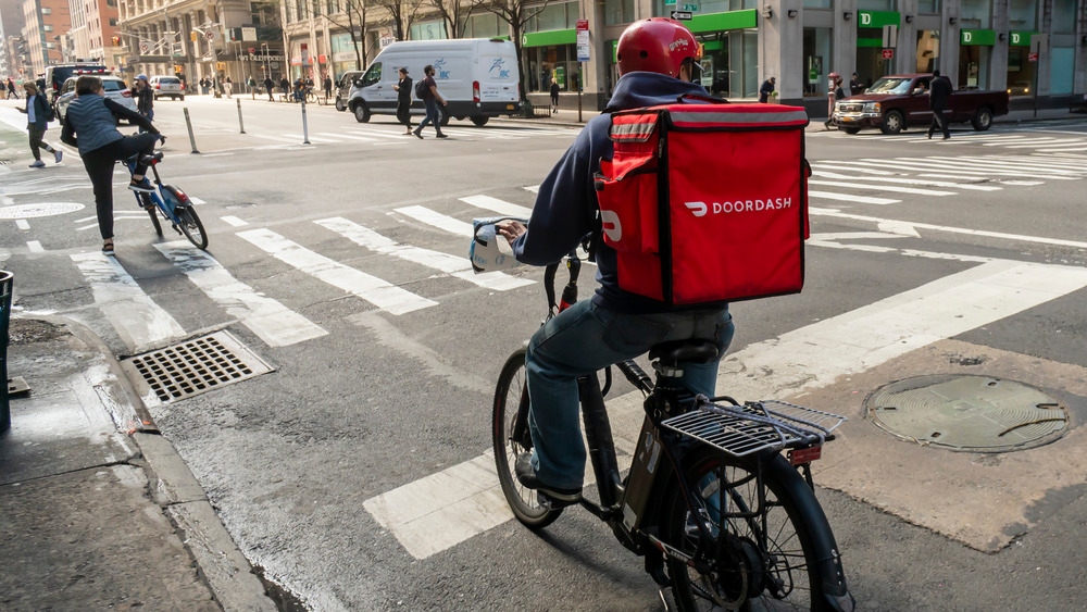 DoorDash rider