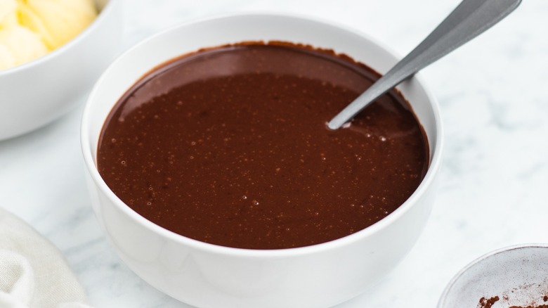 chocolate sauce in bowl