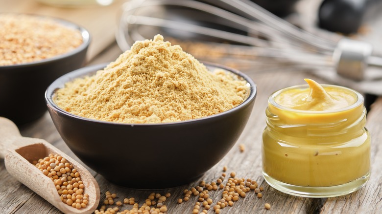Mustard seeds and paste