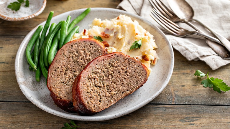 meatloaf on plate