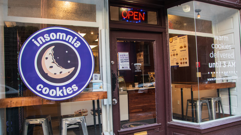 Insomnia cookies storefront