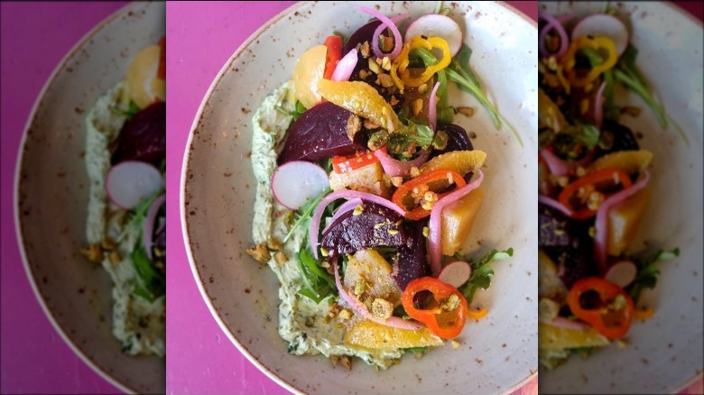 beet and goat cheese salad