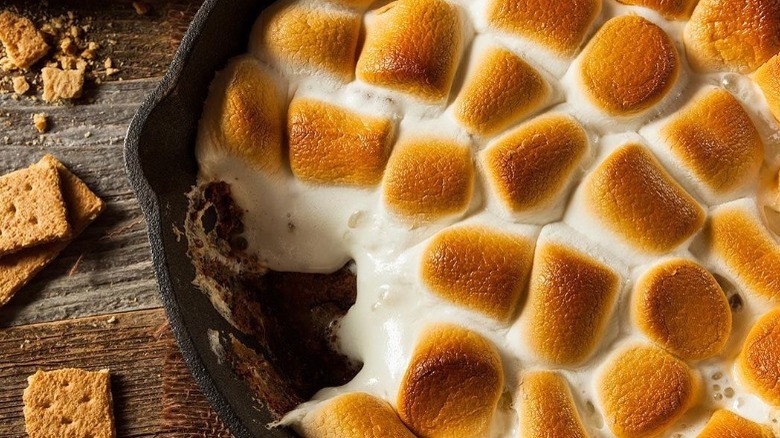 Robert Irvine's peanut butter chocolate s'mores bake