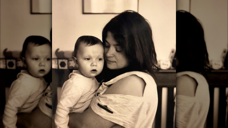 Alex Guarnaschelli and daughter Ava 