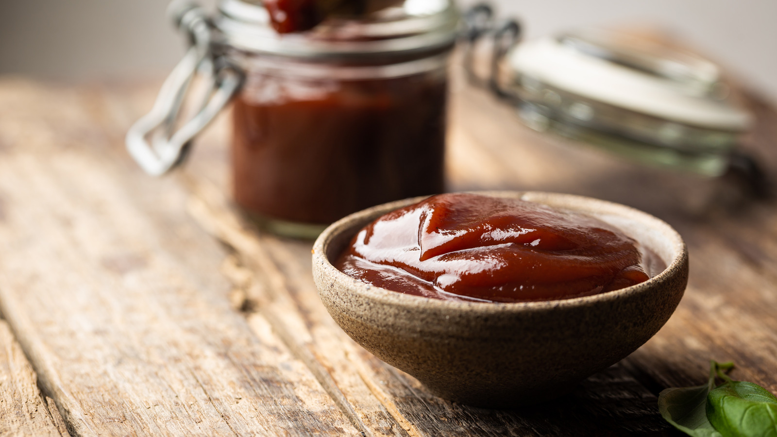 Instagram Is Singing The Praises Of Aldi's BBQ Sauces - Mashed