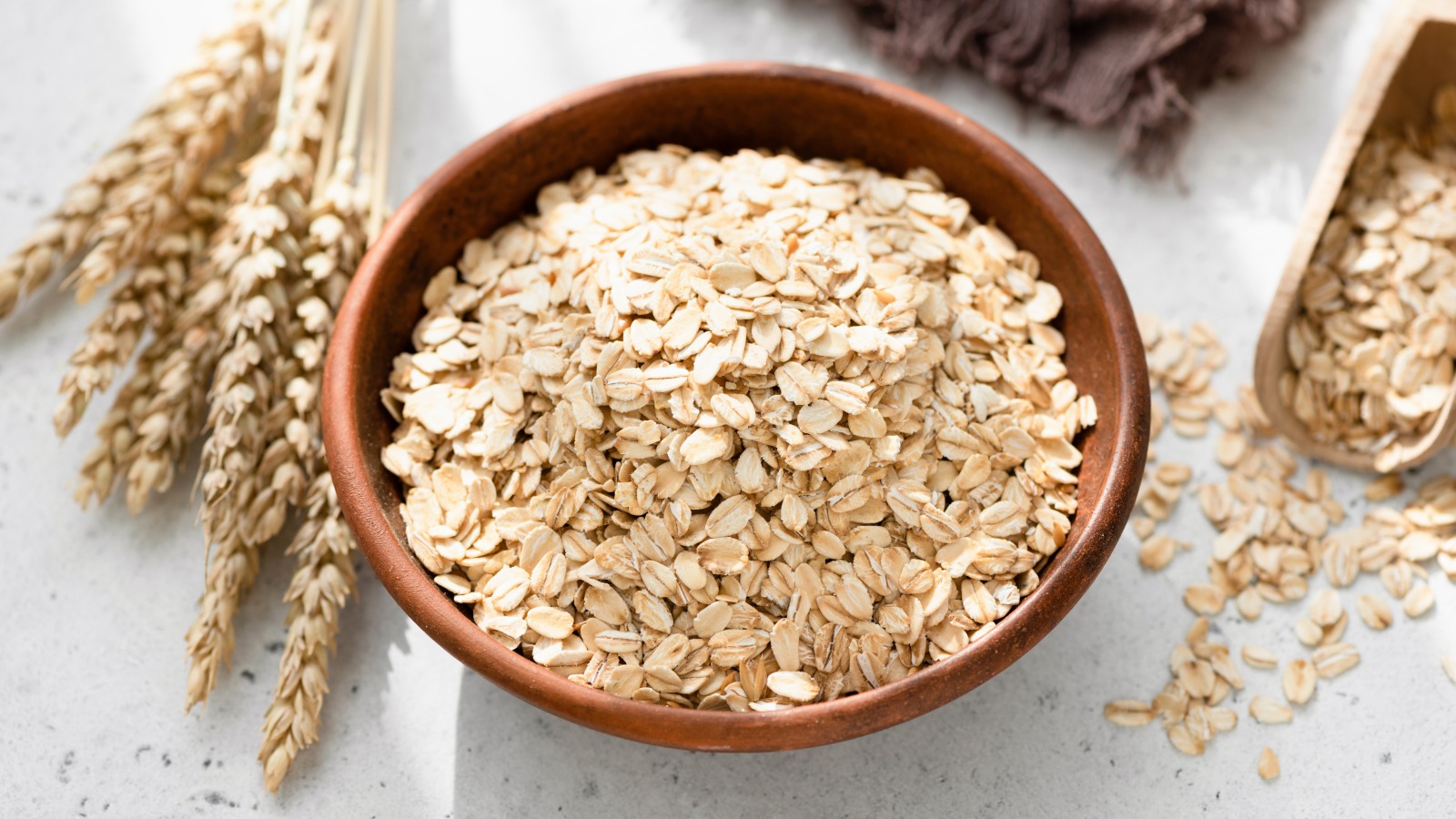 Instant Oats Vs. Rolled Oats: Which Is Better?