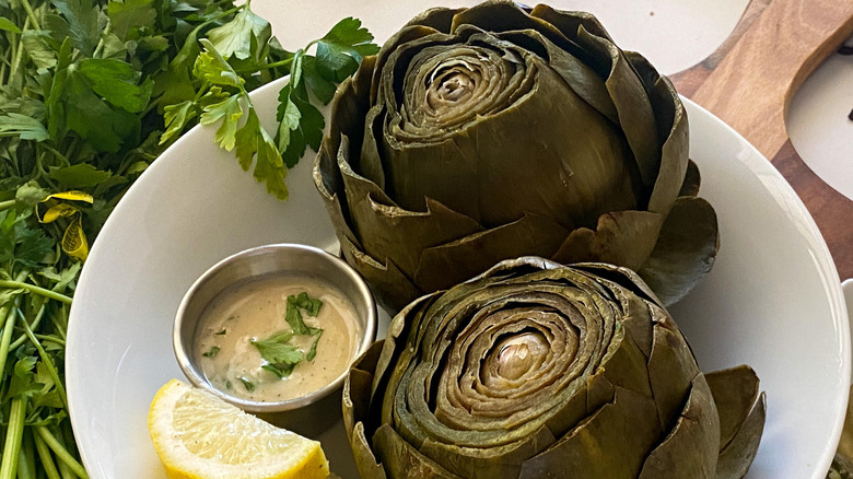 Artichokes in a bowl