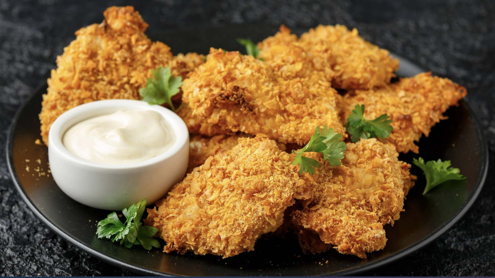 Instant Potato Flakes Are What You Need For The Crunchiest Fried Chicken