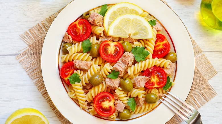 Tuna fish in pasta dish